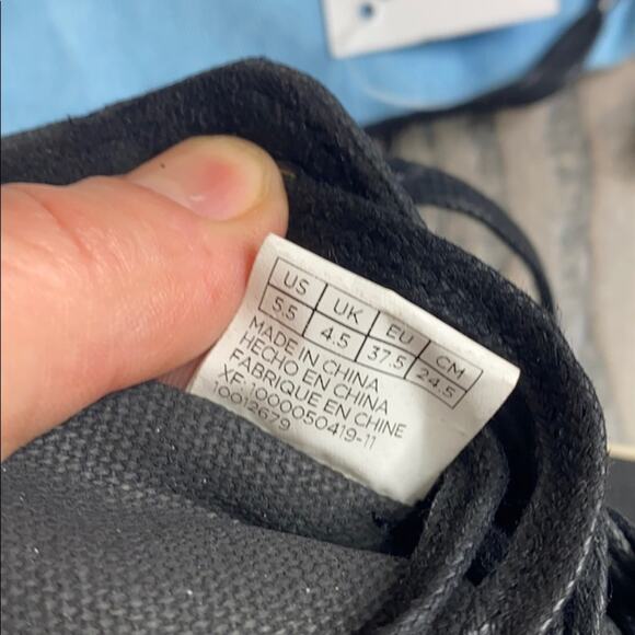 Toms Canvas Paseo High Top Sneakers Youth 5.5 NWT - Picture 9 of 10